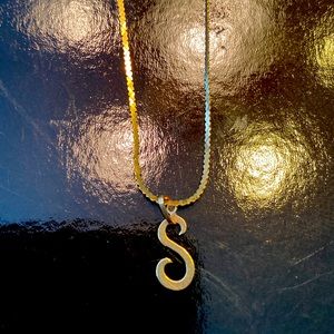 14k gold pendant with 14k gold chain